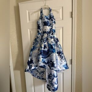 Speechless Blue and White Floral Dress Tag Detail